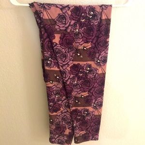 Nightmare before Christmas leggings TC LULAROE